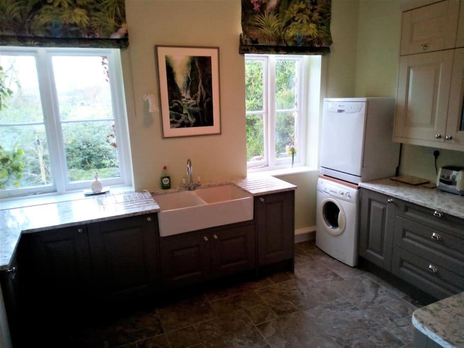 Tranquil Getaway Near Brecon Beacons Apartman Llandovery Kültér fotó